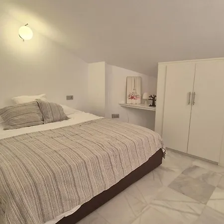 Atico Duplex En Milla De Oro Apartment Marbella