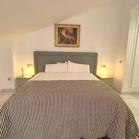 Atico Duplex En Milla De Oro Apartment